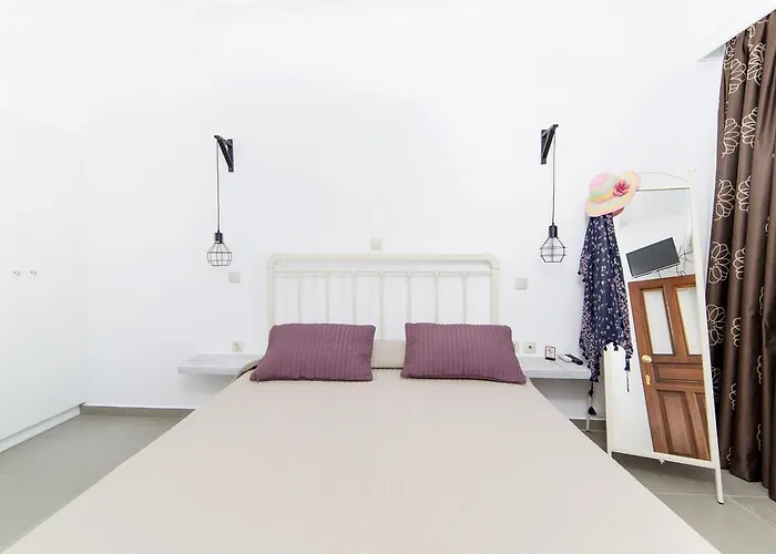 Agerino * Moutsoúna