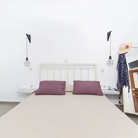 Agerino * Moutsoúna