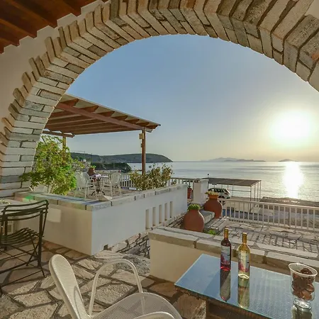 Agerino * Moutsoúna