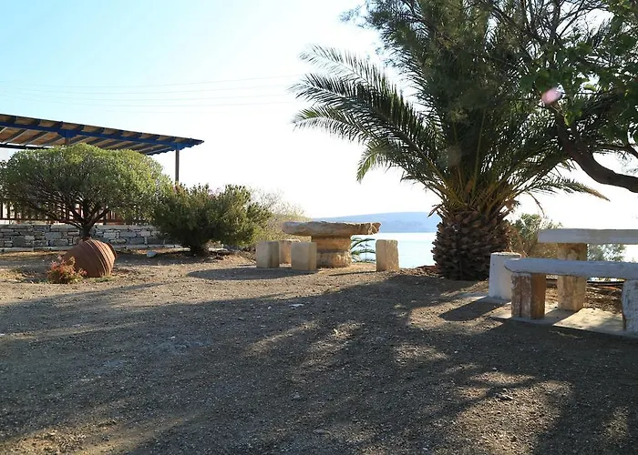 Agerino * Moutsoúna